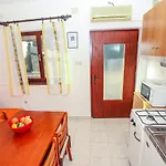 Pensión Mikelic Stara 3*