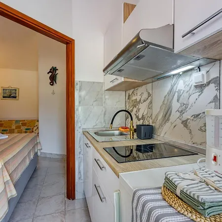 Mikelic Stara 3*
